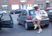 Jumpstyle auf dem Parkplatz