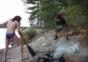 Headbanging beim Feuer machen