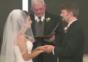 Lachanfall auf Hochzeit