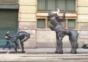 Straßenkunst: Aufblasbare Straßenmonster