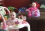 Synchron lachende Babys