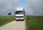 LKW lässt Vögel frei
