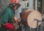 Ein Lampenschirm aus Holz