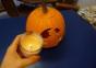 Wir basteln uns einen Halloween Kürbis
