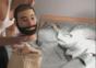 Streich: Fremder im Bett