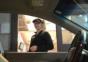 Der Unsichtbare am Drive-In Schalter