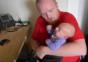 Baby findet seinen Ruhepol bei Heavy Metal Musik