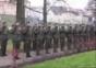 Dieser Soldat hat Schwein gehabt