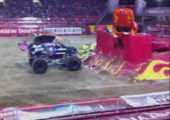 Monstertruck Double-Backflip