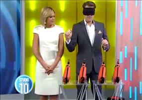 Die Blondine und die Nagelpistole