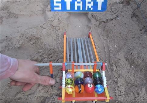 Murmelrennen im Sand