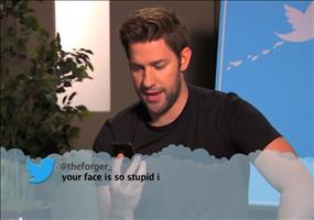 Promis lesen Hass-Tweets über sich selbst vor – Part 5