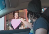 Valentinstag am Drive-In Schalter