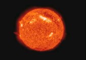 Partielle Sonnenfinsternis aus der Sicht eines Satelliten