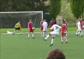 Wunderschönes Freistoßtor