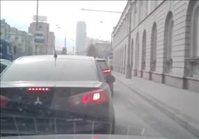 Biker hat grade frisch den Führerschein gemacht.