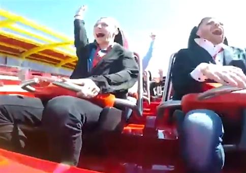 Taube will auch mal Achterbahn fahren