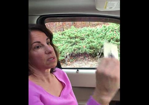 Sicherheitskarte im Auto