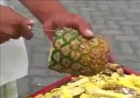 Ananas schälen und in Stück schneiden in Rekordzeit