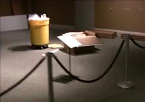 Please do not enter! - Neulich im Museum