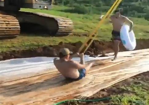 Gefährliche Dreckrutsche