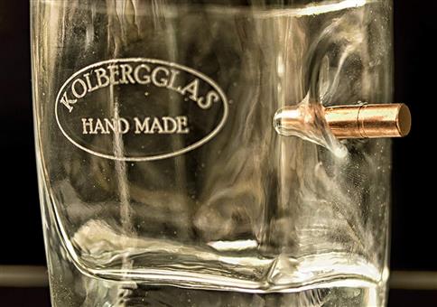 WhiskyGlas mit echtem Geschoss!