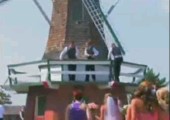 Hochzeitsfeier vor der Windmühle