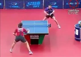 Tolle Rückhand beim Tischtennis