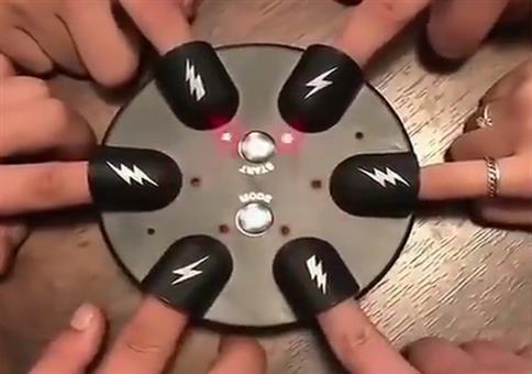 Russisches Finger Roulette