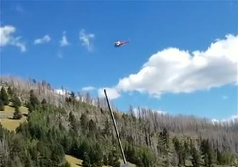 Hubschrauber mit harter Landung