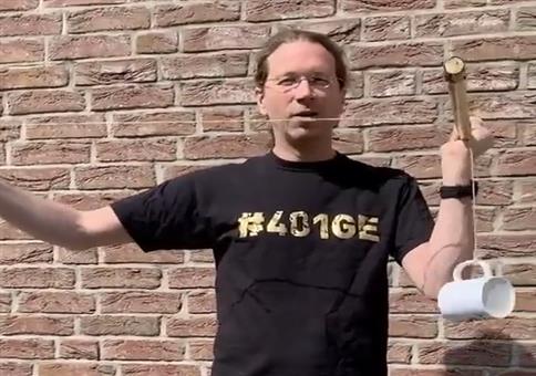 Wird es die Tasse überleben?