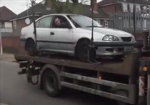 Er will nicht abgeschleppt werden