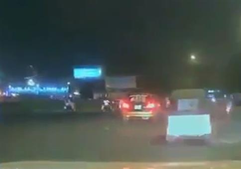 Instant Karma nach Handtaschenklau