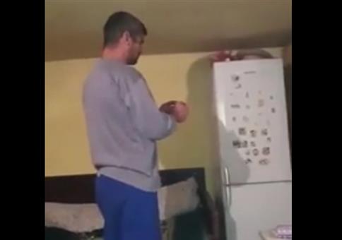 Wenn Russen ihren Kühlschrank abtauen