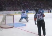 Schöner Strafschuss beim Eishockey