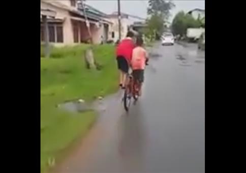 Teamwork auf dem Fahrrad