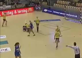 Ein Frauenhandballspiel für Männer