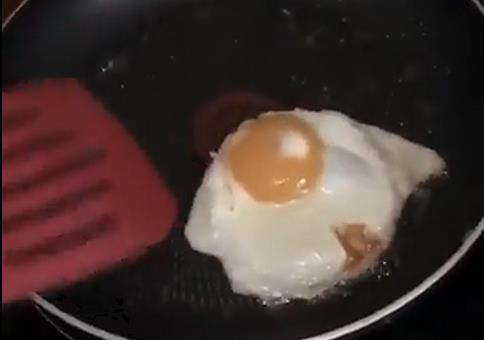 Da platzt mir doch glatt ein Ei in der Pfanne!
