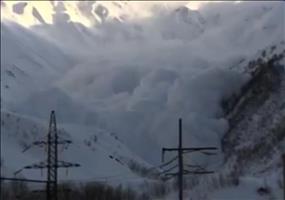 Kameramann von Lawine überrascht