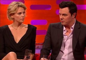 Seth MacFarlane führt seine Family Guy Stimmen vor