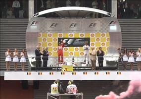 Geniale Greenpeace Aktion bei Formel 1 Siegerehrung