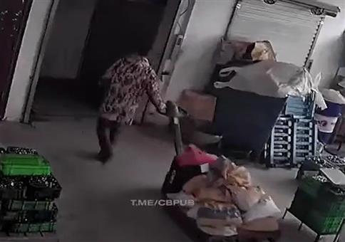 Das war knapp: Neulich im Fahrstuhl