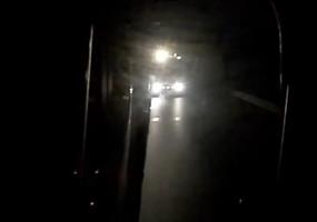 Das Auto hinter uns hört den gleichen Radiosender