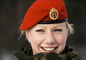 Frauen bei der Armee weltweit