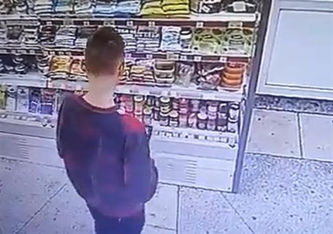 Spontaner Reaktionstest am Kühlregal