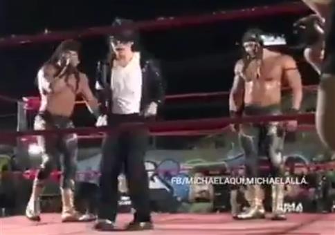 Michael Jackson arbeitet als Wrestler in Brasilien