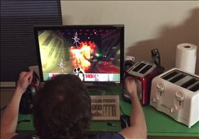 Doom mit 3 Toastern spielen