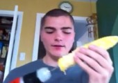 Die schnellste Art einen Maiskolben zu essen