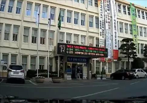 Hotel mit innovativem Drive-In Schalter