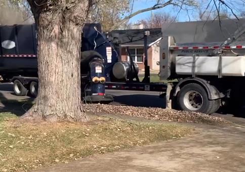 Laubsauger OM NOM NOM NOM!